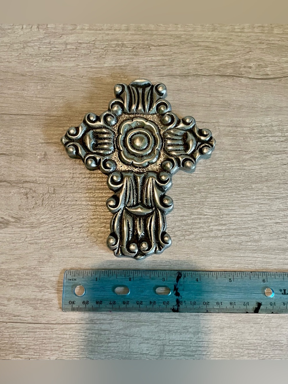 Decorative Ornate Silver Cross - Picture 5 of 5